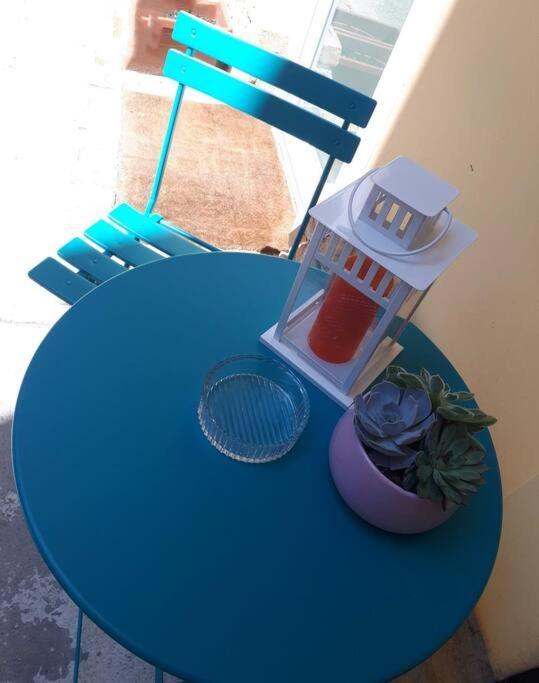 Modern Stylish 2 Bedroom Appartamento *
